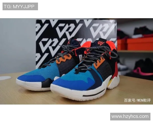 扁平足球鞋引领潮流 日本球星打造全新运动风尚